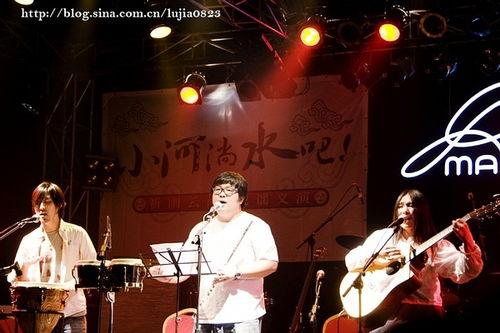 地坛热门话题,探寻历史文化与现代生活的交融之光