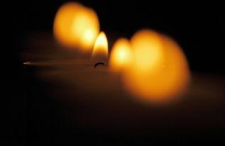 小夜灯热门话题,照亮夜晚的温馨之光，热门话题背后的温暖故事